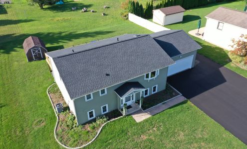 Oaks Roofing and Siding