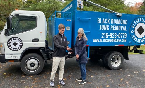 Black Diamond Junk Removal 5198 Richmond Rd, Bedford Heights Ohio 44146