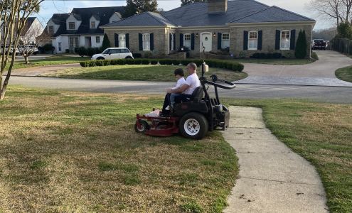 Lakewood Square Apartments