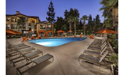 Colonnade Apartments