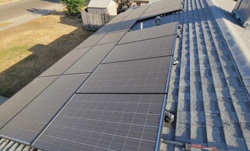 DAM Good Solar Cleaning