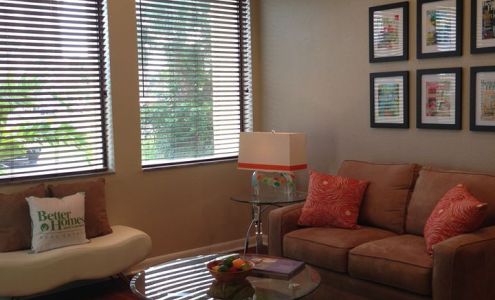 Better Homes and Gardens Real Estate Star