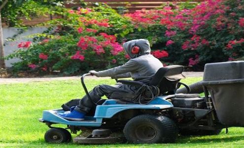 Martinez Lawncare & Landscaping