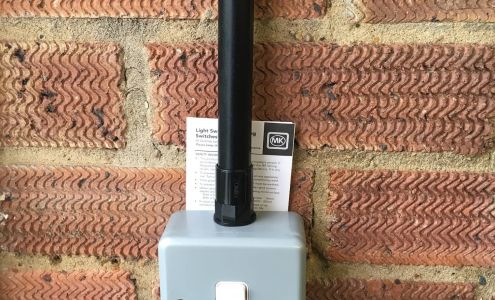 Illustrate Licensed Electrician