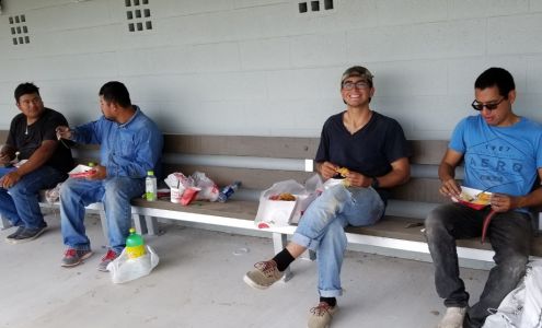 Bailey's Fence Company 675 Anderson Rd, Donna Texas 78537