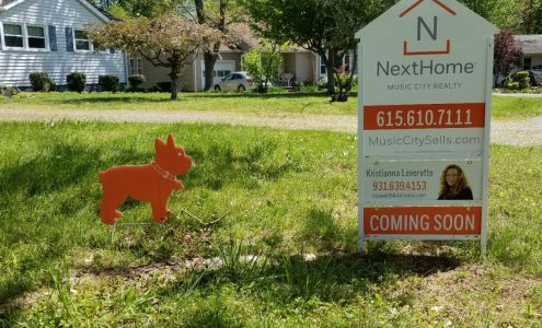 Kristianna Leverette at simpliHOM