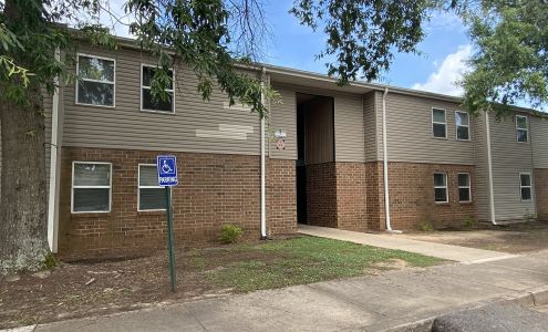 Oak Forest Apartments