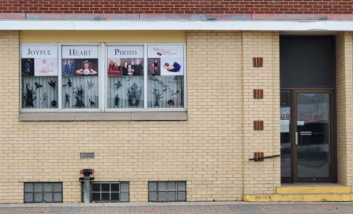 Joyful Heart Photography 424 N Broadway Suite A, Crookston Minnesota 56716