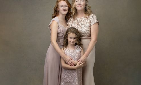 Maundy Mitchell Photography 62 Main St, Plymouth New Hampshire 03264