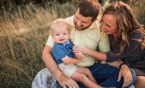 Emily Detering Photography 486 N Mill St, Nashville Illinois 62263