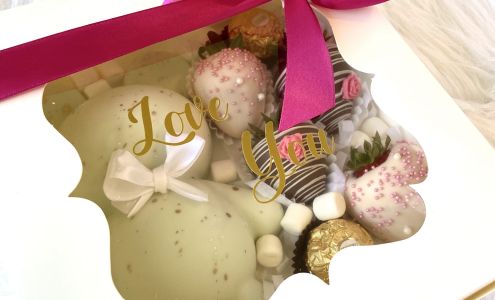 Creations by Vanessa Lovato