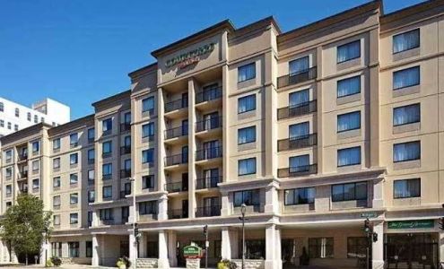 Courtyard Milwaukee Downtown