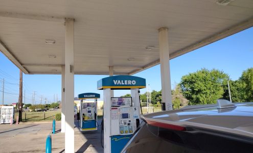 Valero Corner Store