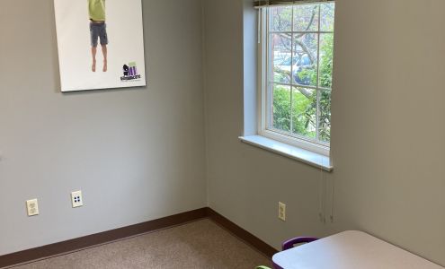 Kidmunicate Pediatric Speech Therapy 100 Historic Dr Suite 117, Strasburg Pennsylvania 17579