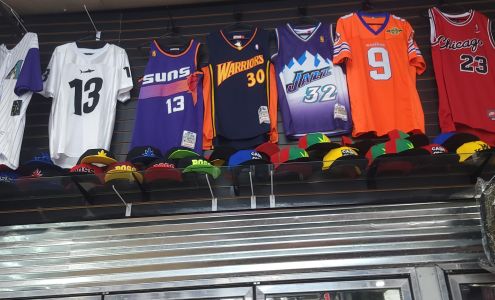 Fresh Express Grocery & Tabacco Drive Through Midway Park