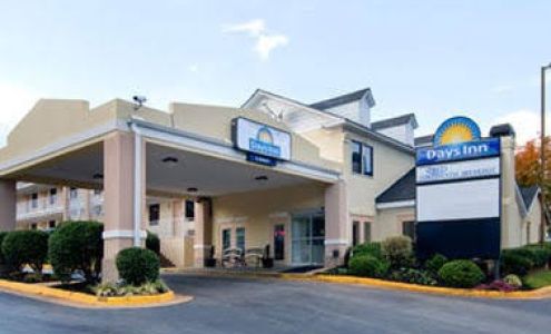 Days Inn by Wyndham College Park Airport Best Road