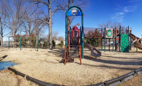 Castlewood Playground Colonial Beach