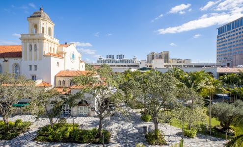 The Flats at The Square