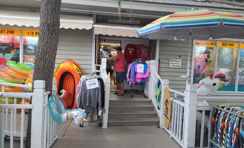 Beach Market at Coligny