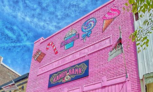 The Kandy Bank | Vintage Candy & Ice Cream Shop