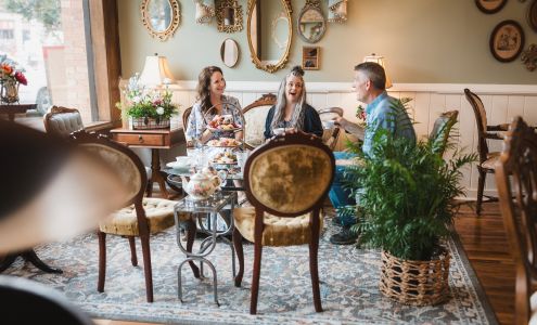 Southern Seasons - Socials. Florals. Tea.