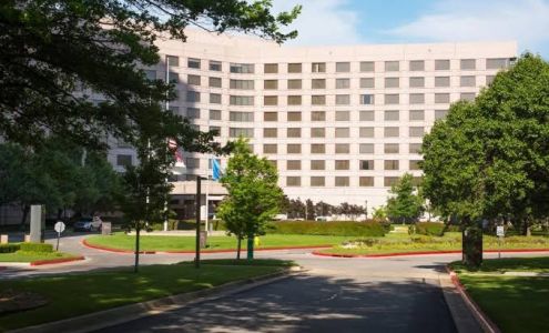 DoubleTree by Hilton Hotel Tulsa - Warren Place