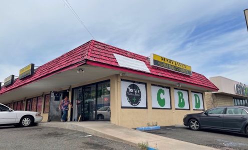 Terry's Natural Market