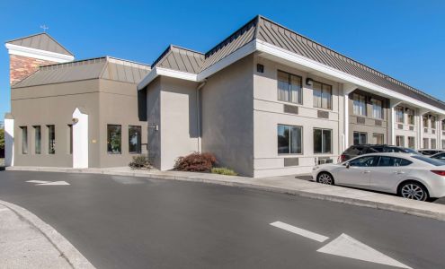 Quality Inn Harrisburg Downtown Riverfront