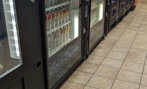 Suds N Snacks Eagle Butte