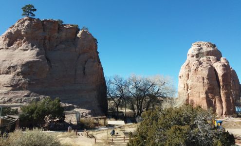 Navajo Nation Zoo (Diné Bikéyah binaaldeehii dóó ch?il daníl?ínídi) Window Rock