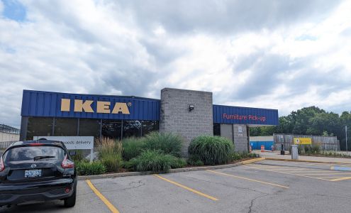 IKEA Burlington External Pick-Up Warehouse