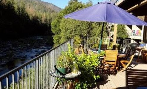 Yosemite Blue Butterfly Inn El Portal