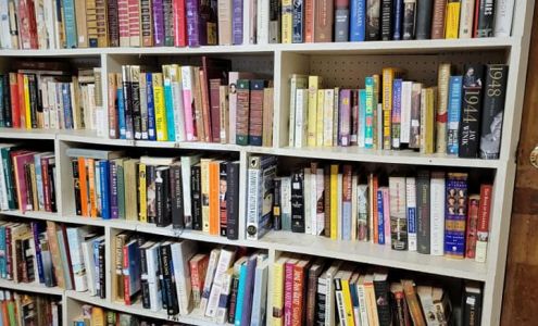 Ava Food & Family Center