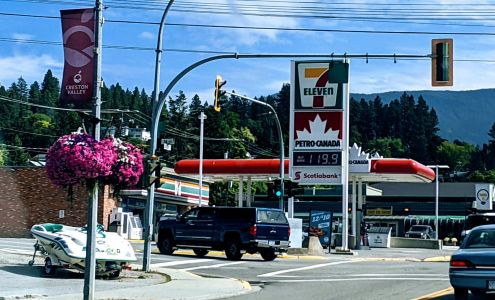 Petro-Canada Creston