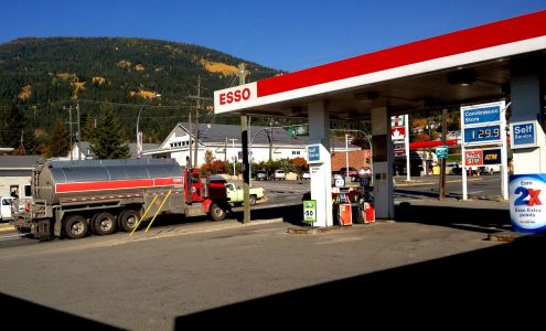 Esso Creston