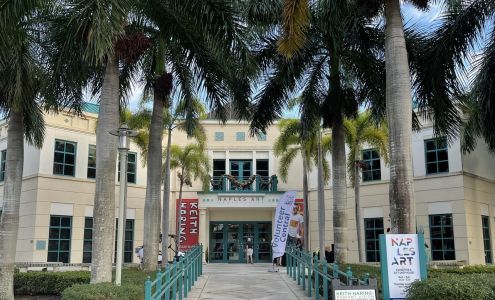 Naples Art Institute