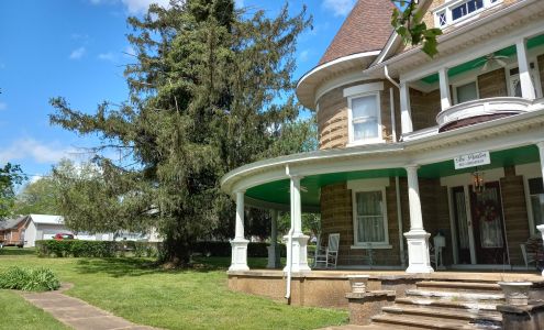 Parlor Bed & Breakfast Ironton