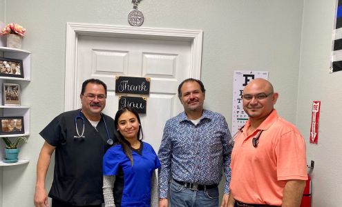 Luna Medical Clinic, PLLC 112 W Queen Isabella Blvd C, Port Isabel Texas 78578