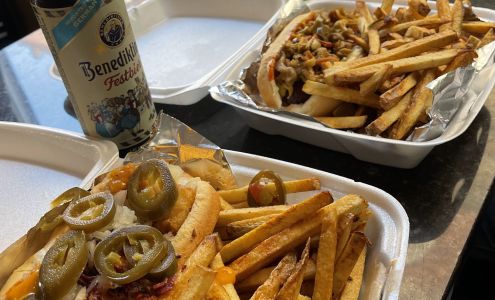 The Craft Beer Market at Curious Dog