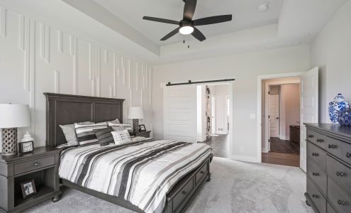 New Mark Homes 5207 NW Crooked Rd, Parkville Missouri 64152