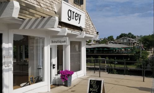 Grey Boutique Charlevoix