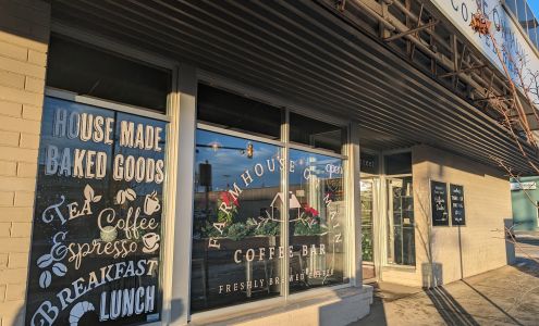 Farmhouse On Main (The Artisan Farmhouse)