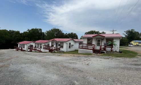 Bull Shoals Bass Hole Lodge 1422 N Diamond Blvd, Diamond City Arkansas 72630