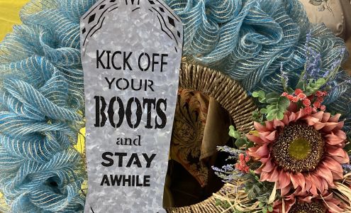 The Dog House Cook Pkwy, Oceana West Virginia 24870