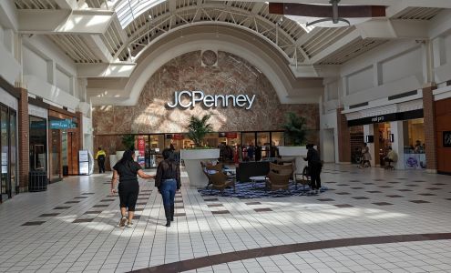 Plaza at Brandon Town Center