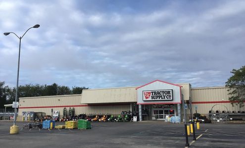 Tractor Supply Sturgis