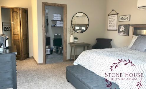 Stone House Holly Bed and Breakfast Holly