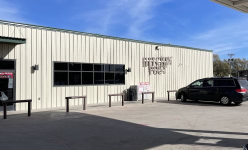 Hitchin' Post Hartley