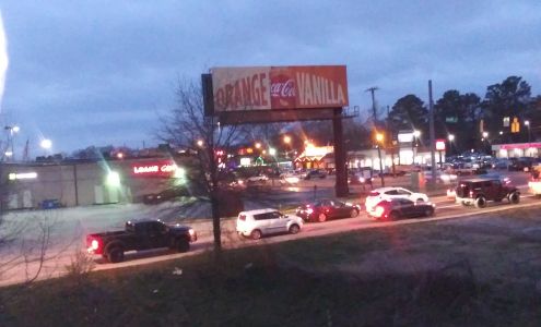 Brainerd Village Shopping Center