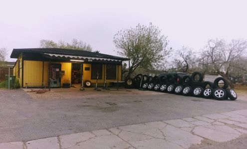 Mendez Tire Shop